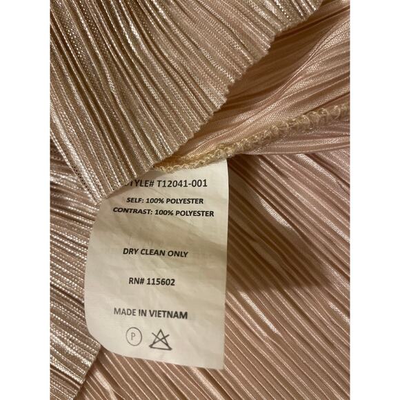 Lush Size Medium Women's Crinkle Shine Tank Top High Neck Casual Dressy - Picture 6 of 7